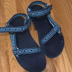 Original Universal Tevas, blue pattern